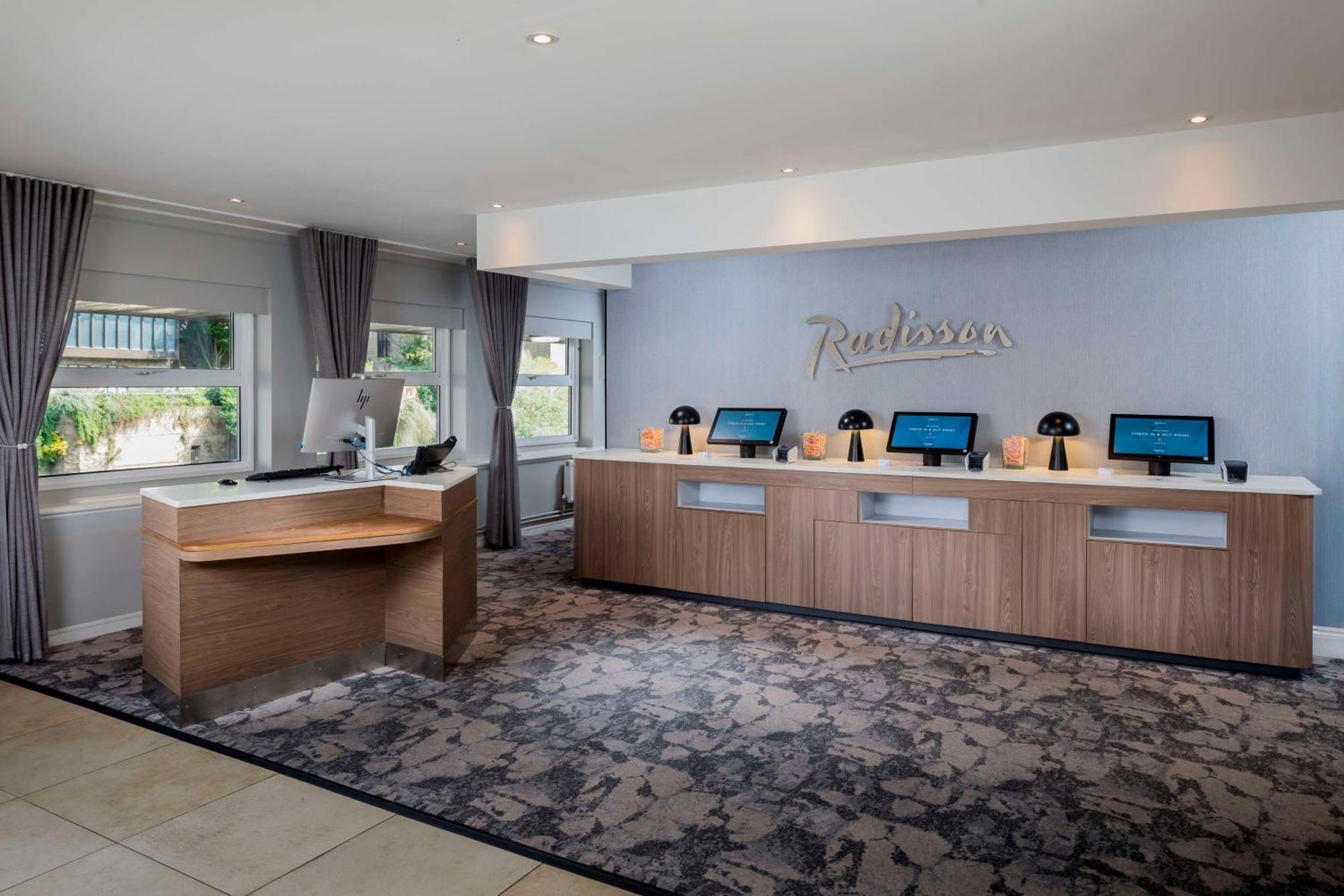 Radisson Hotel 4*